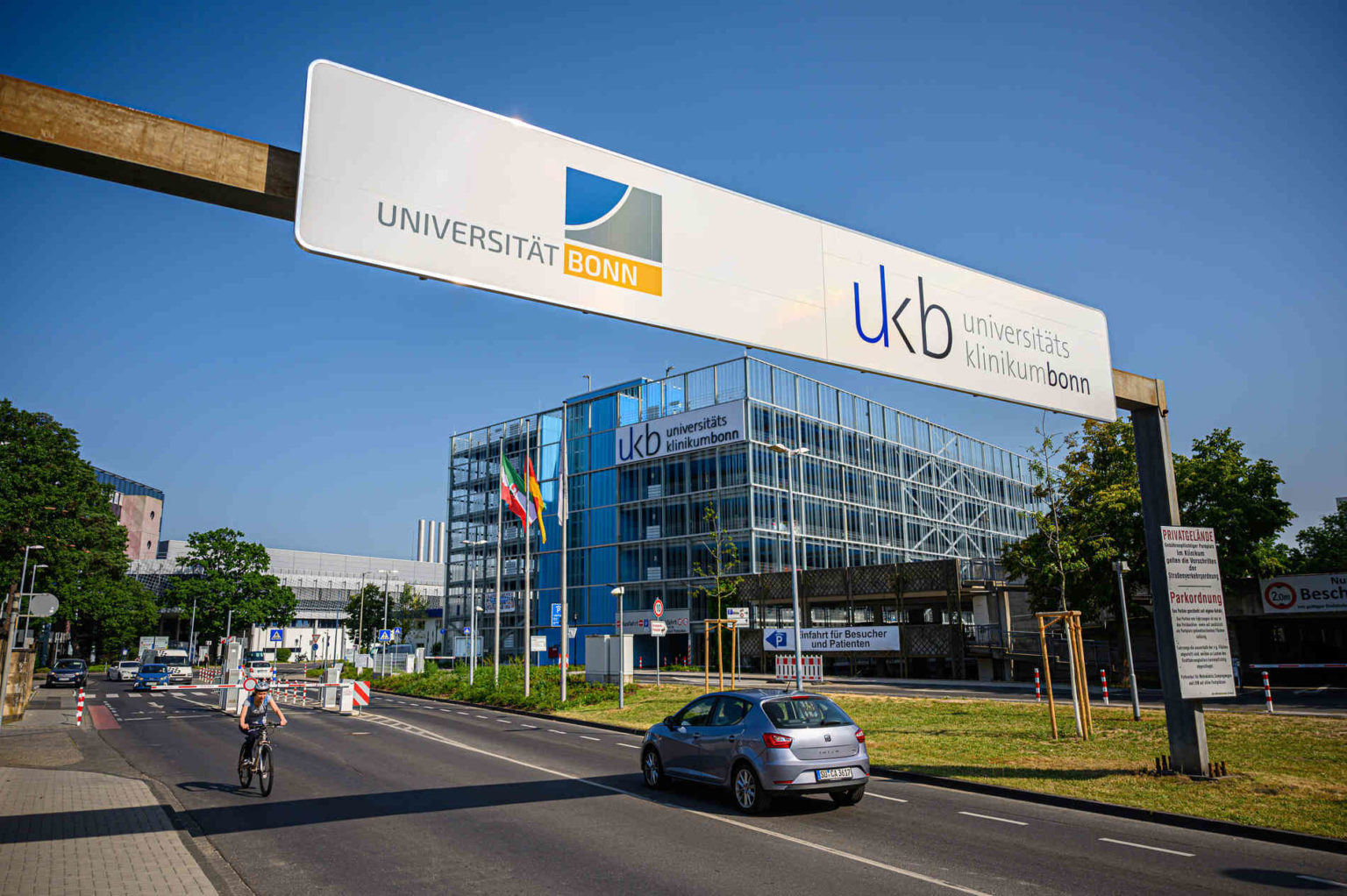 Der Direktor des Instituts für Virologie an der Uniklinik Bonn - Unser